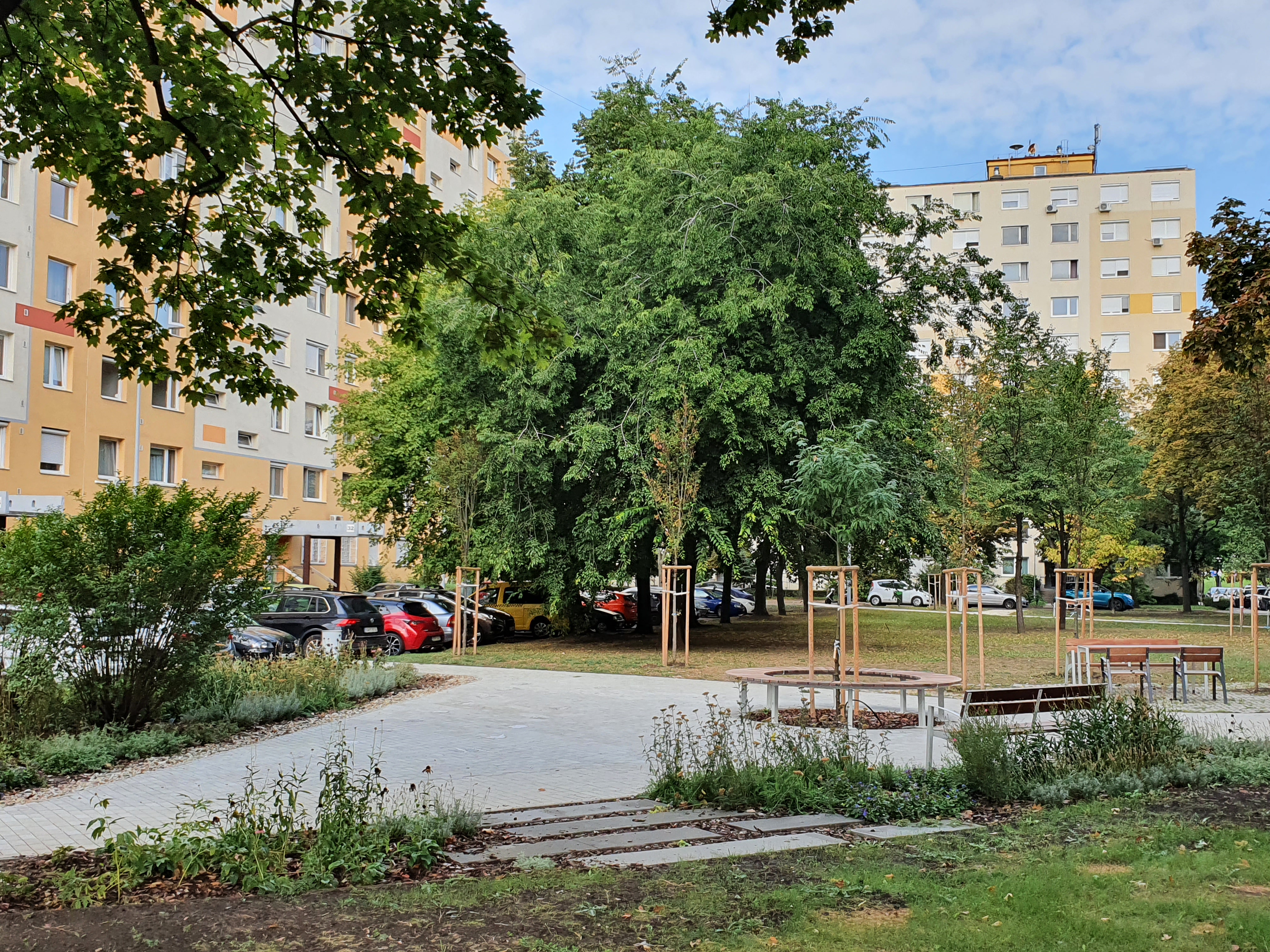 Átadtuk a Csángó lakótelep felújított parkját, játszóterét, kutyafuttatóját kiemelt képe